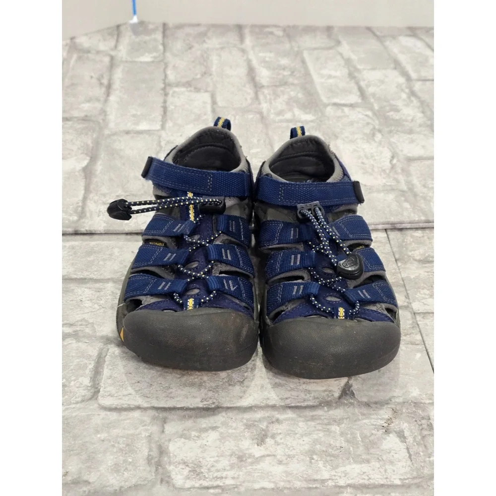 Keen Kid's Unisex Size 3 Newport H2 Closed Toe Water Sandal Blue Gray